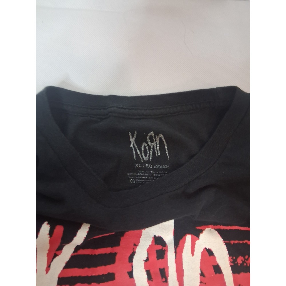 Korn Band Graphic Tee Shirt Black Red Shadow Silhouette Mens XL Nu Metal - Picture 3 of 6